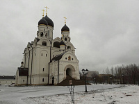 Храм преподобного Серафима Саровского в Раеве, Москва