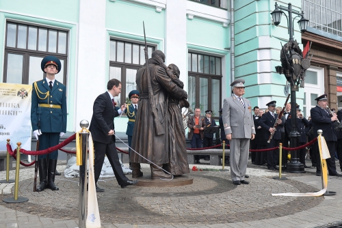 Открытие памятника "Прощание славянки"