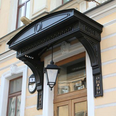 Козырьки для зданий ГУП "Ленсвет" и ГУП "ТЭК"