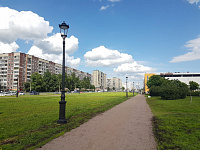 Чугунные фонари в Парке "Малиновка" в Санкт-Петербурге