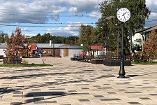 Сквер с зоной отдыха у ж/д вокзала в Волоколамске, 2019