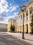 Обновление опор освещения у Дома Правительства Смоленской области, 2026