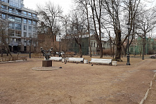 Сквер на Каменоостровском пр., Санкт-Петербург. 2016