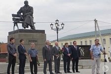 Памятник А.Куприну, г. Пенза