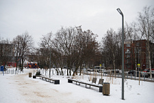 Сквер на Бестужевской ул. в Санкт-Петербурге. 2021